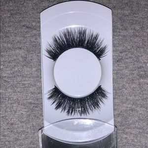 Petunia Faux 3D Volume Lashes